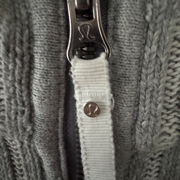 Gray Lululemon zip sweater-excellent condition sz sm. - Picture 2 of 3